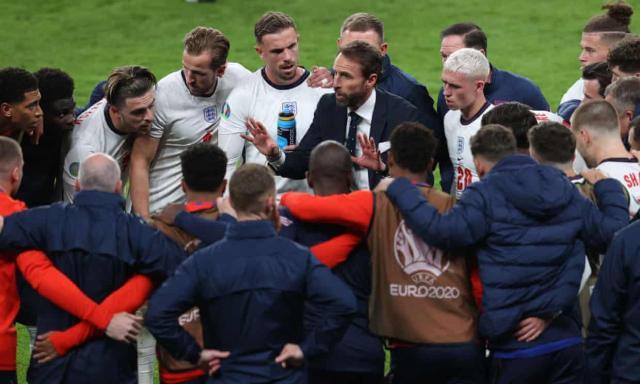 1625709672303005986.jpg 4057.jpg